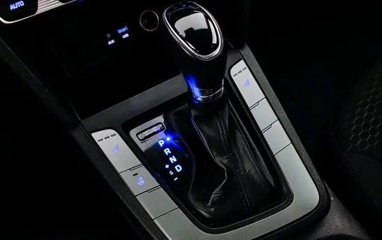 Hyundai Elantra 1.60 Автоматическая, фото №1