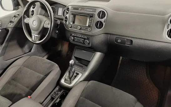 Volkswagen Tiguan 2.00 Автоматическая, фото №1