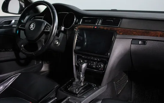 Skoda Superb 2.00 Робот, фото №1