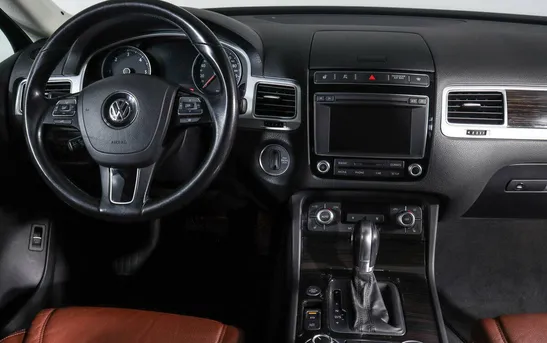 Volkswagen Touareg 3.00 Автоматическая, фото №1