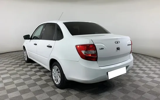 Lada (ВАЗ) Granta 1.60 Механика, фото №1