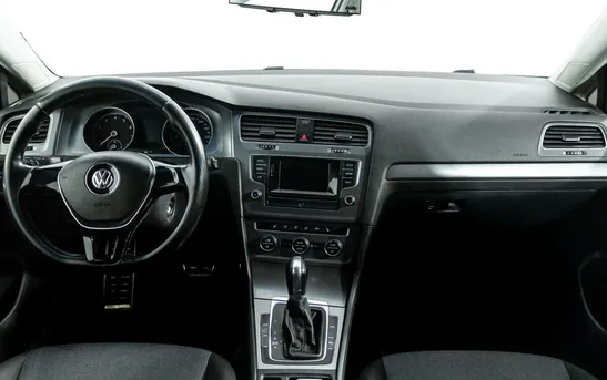 Volkswagen Golf 1.40 Робот, фото №1