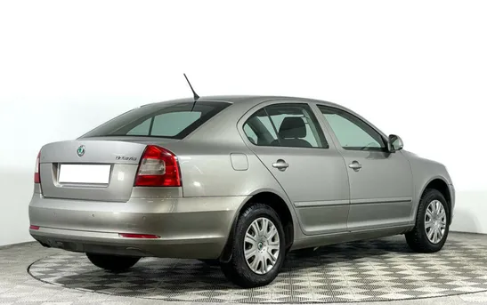 Skoda Octavia 1.40 Робот, фото №1