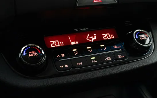 Kia Sportage 2.00 Автоматическая, фото №1