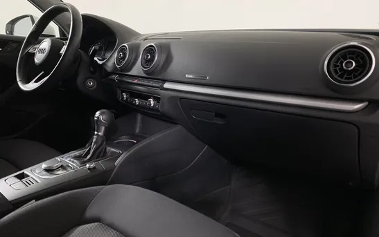 Audi A3 1.40 Робот, фото №1