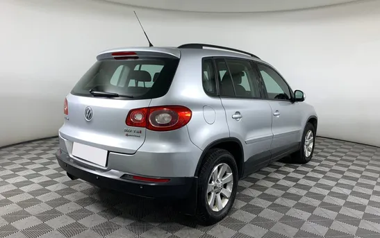 Volkswagen Tiguan 2.00 Автоматическая, фото №1