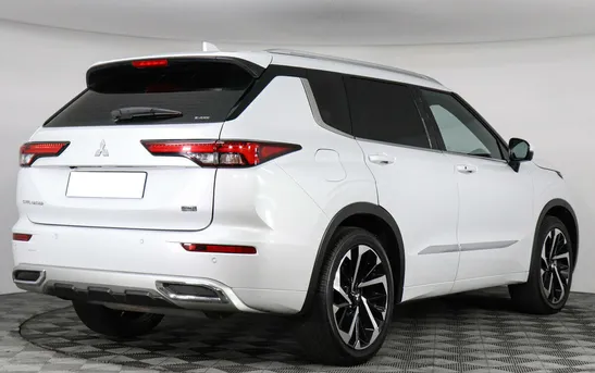 Mitsubishi Outlander 2.50 Вариатор, фото №1