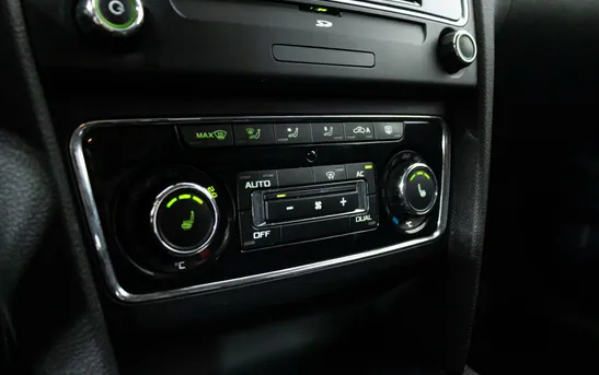 Skoda Superb 1.80 Автоматическая, фото №1