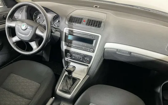 Skoda Octavia 1.40 Робот, фото №1