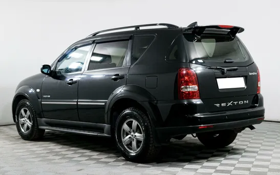 SsangYong Rexton 2.70 Автоматическая, фото №1