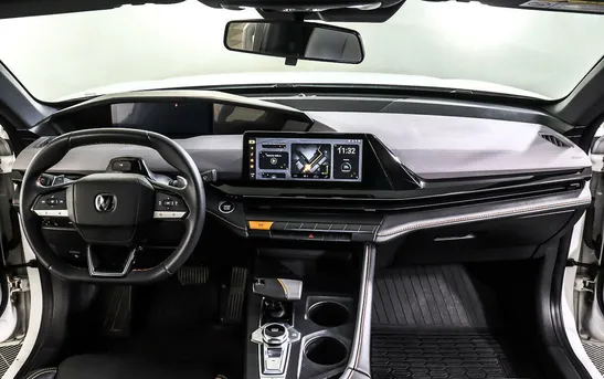 Changan UNI-V 1.50 Робот, фото №1