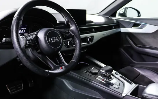 Audi A4 2.00 Робот, фото №1