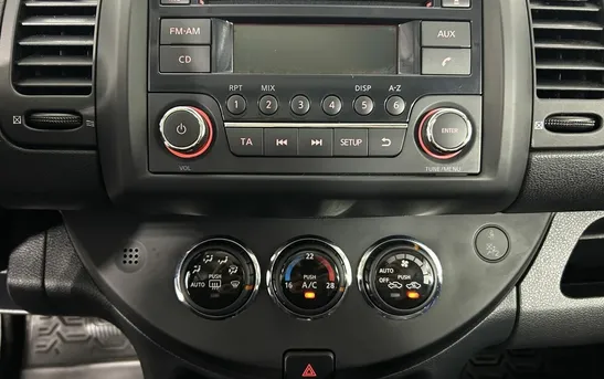 Nissan Note 1.60 Автоматическая, фото №1