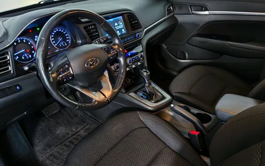 Hyundai Elantra 1.60 Автоматическая, фото №1