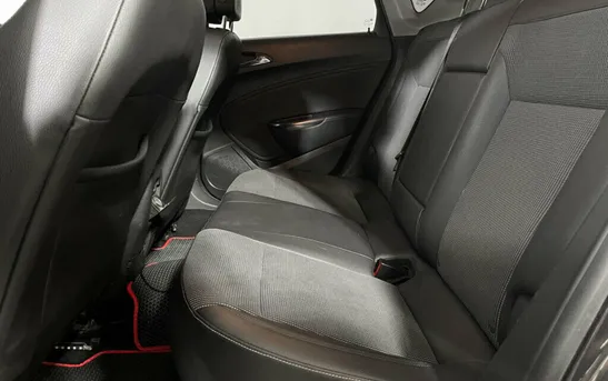 Opel Astra 1.40 Автоматическая, фото №1