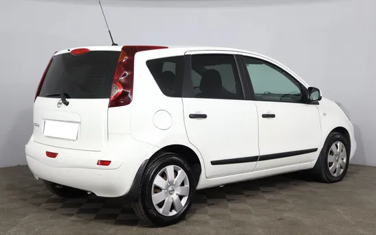 Nissan Note 1.60 Автоматическая, фото №1