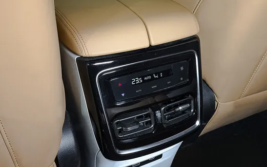 Jetour X70 PLUS 1.60 Робот, фото №1