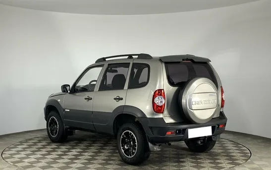 Chevrolet Niva 1.70 Механика, фото №1