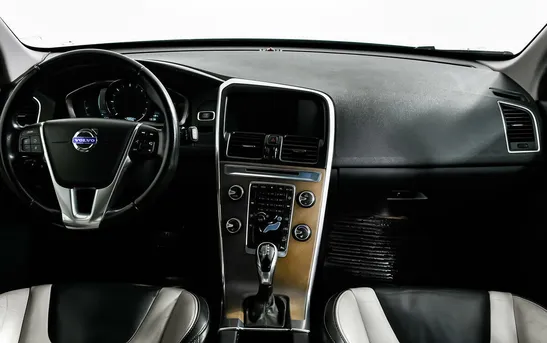 Volvo XC60 2.40 Автоматическая, фото №1