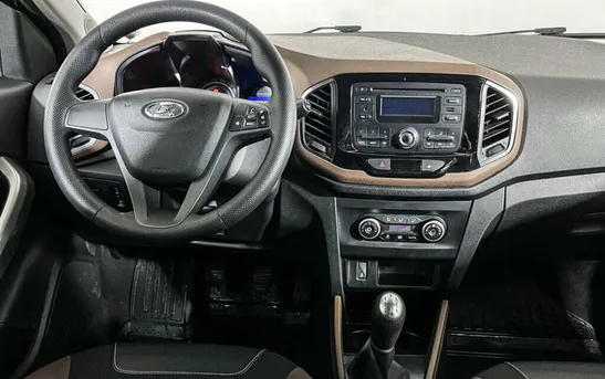 Lada (ВАЗ) XRAY 1.80 Механика, фото №1