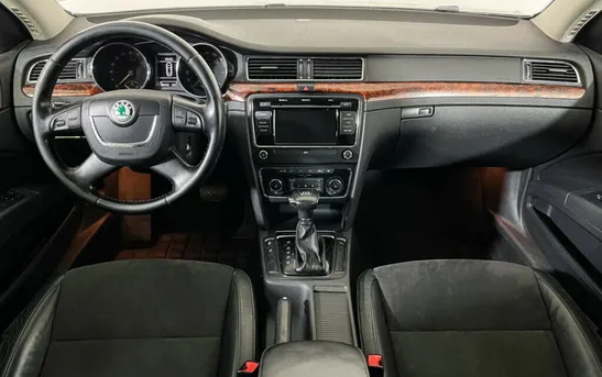 Skoda Superb 2.00 Робот, фото №1