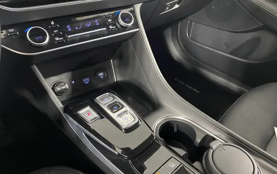 Hyundai Sonata 2.50 Автоматическая, фото №1