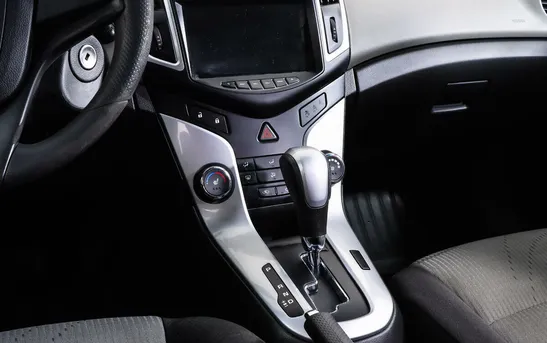 Chevrolet Cruze 1.60 Автоматическая, фото №1