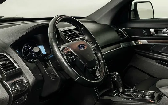 Ford Explorer 3.50 Автоматическая, фото №1