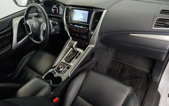 Mitsubishi Pajero Sport 2.40 Автоматическая, фото №1