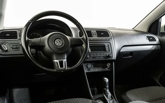 Volkswagen Polo 1.60 Автоматическая, фото №1