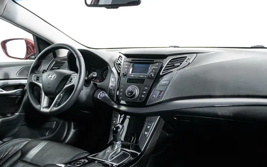 Hyundai i40 2.00 Автоматическая, фото №1