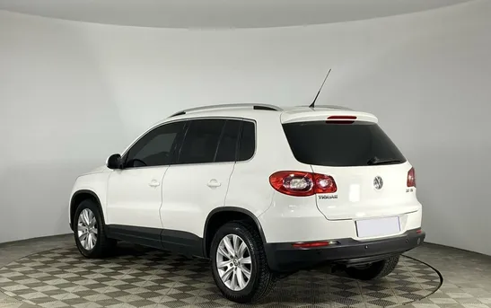 Volkswagen Tiguan 2.00 Автоматическая, фото №1