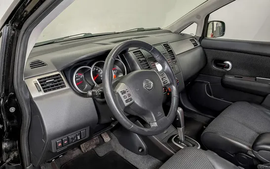 Nissan Tiida 1.60 Автоматическая, фото №1