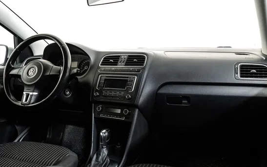 Volkswagen Polo 1.60 Автоматическая, фото №1