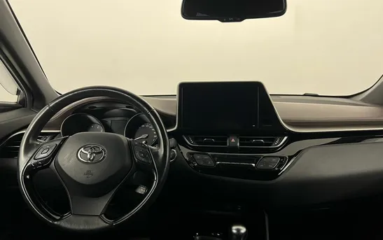 Toyota C-HR 1.20 Вариатор, фото №1