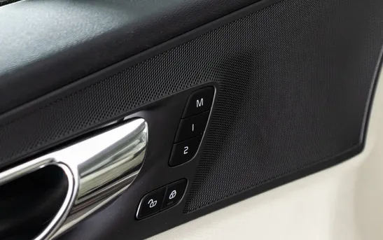 Volvo XC60 2.00 Автоматическая, фото №1