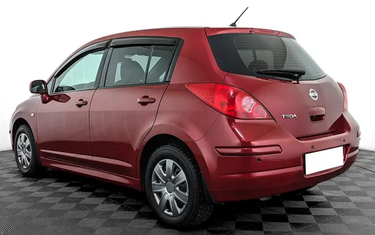 Nissan Tiida 1.60 Автоматическая, фото №1