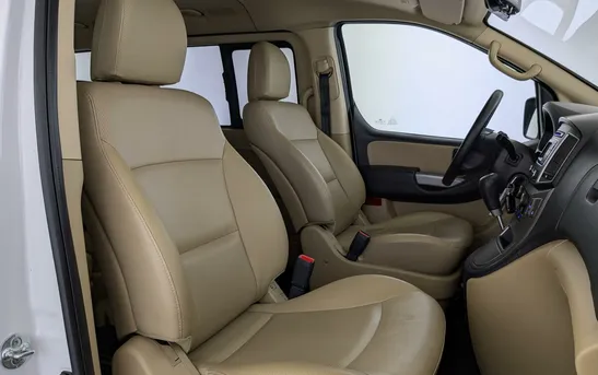 Hyundai H-1 2.50 Автоматическая, фото №1