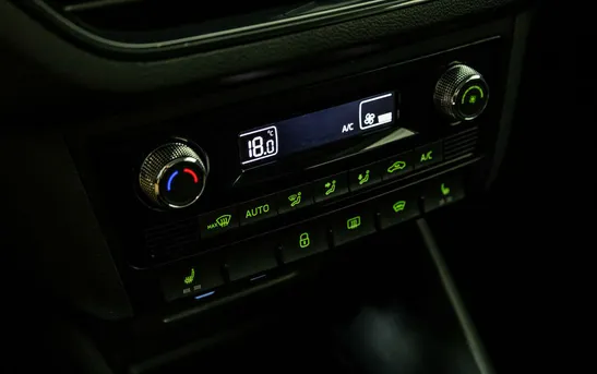 Skoda Rapid 1.40 Робот, фото №1