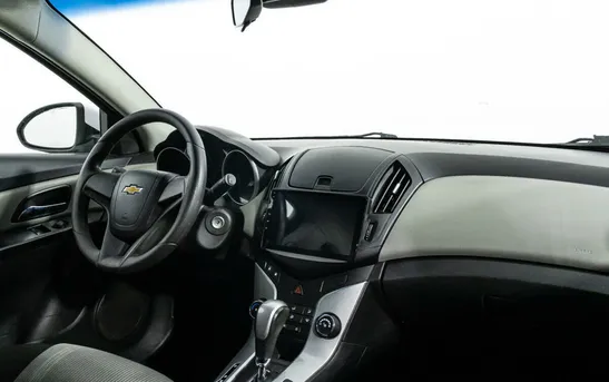 Chevrolet Cruze 1.60 Автоматическая, фото №1