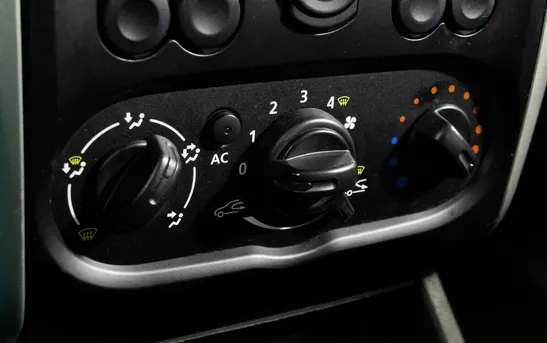 Nissan Almera 1.60 Автоматическая, фото №1