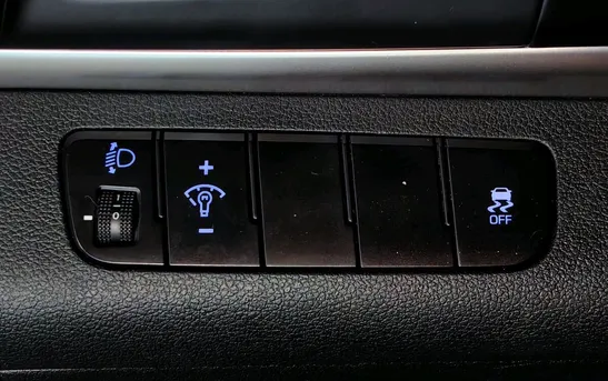 Hyundai Elantra 1.60 Автоматическая, фото №1