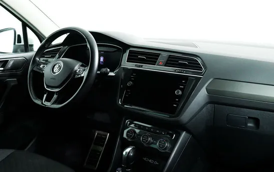 Volkswagen Tiguan 2.00 Робот, фото №1