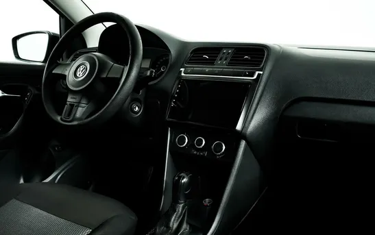 Volkswagen Polo 1.60 Автоматическая, фото №1