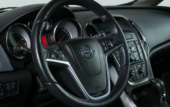 Opel Astra 1.40 Автоматическая, фото №1