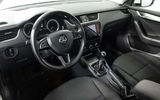 Skoda Octavia 1.60 Механика, фото №1