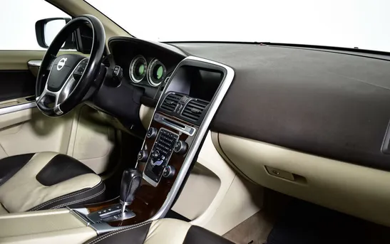 Volvo XC60 2.40 Автоматическая, фото №1