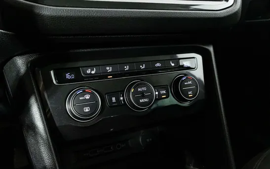 Volkswagen Tiguan 2.00 Робот, фото №1