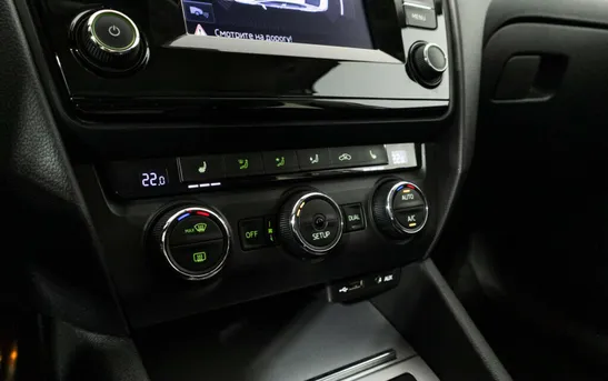 Skoda Octavia 1.40 Робот, фото №1