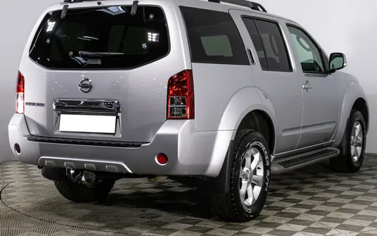 Nissan Pathfinder 2.50 Механика, фото №1